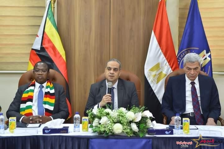 هيئة الدواء المصرية تستقبل وفداً من زيمبابوي لبحث التعاون الثنائي ودعم التبادل التجاري والصناعي بين البلدين