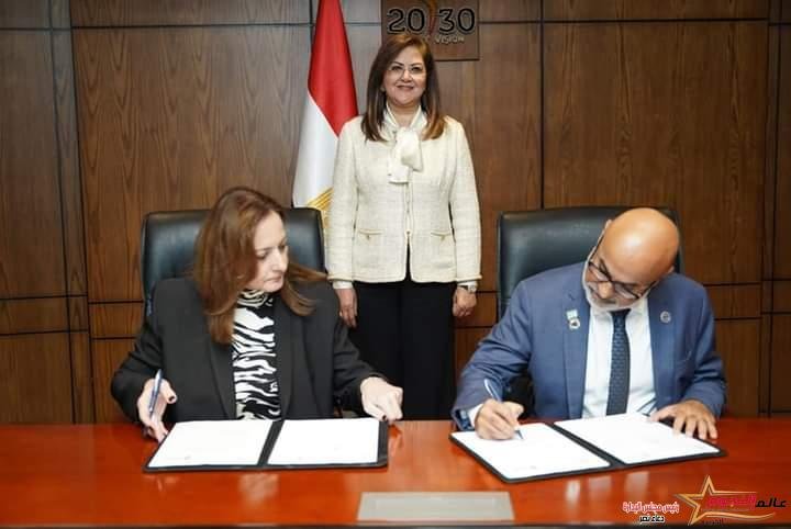 السعيد تشهد مراسم توقيع مذكرة تفاهم بین المعهد القومي للحوكمة والتنمية المستدامة 2 السعيد تشهد مراسم توقيع مذكرة تفاهم بین المعهد القومي للحوكمة والتنمية المستدامة