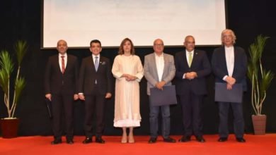وزيرة الثقافة و مدير "الإيسيسكو" يُسلمان جوائز "تراثي" للتصوير الفوتوغرافي