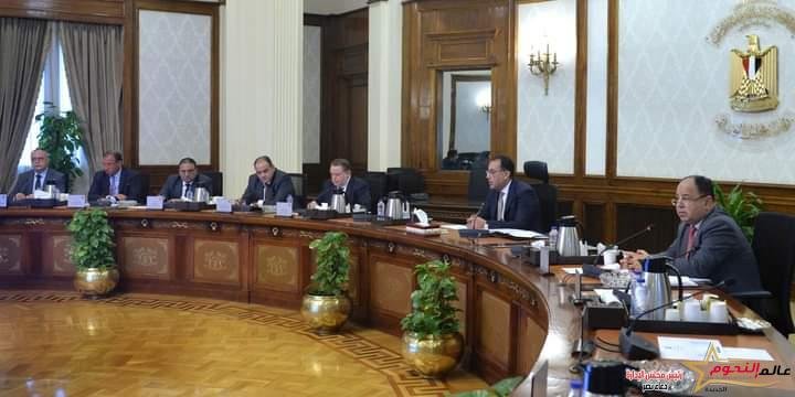 رئيس الوزراء يتابع موقف تطبيق منظومة الشحن المسبق "ACI" 2 رئيس الوزراء يتابع موقف تطبيق منظومة الشحن المسبق "ACI"