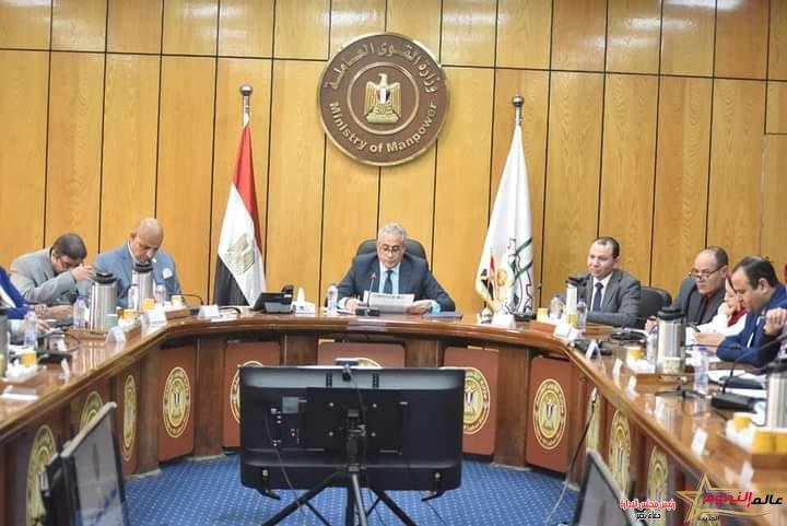وزير القوى العاملة تعيين 5 ألاف و665 من ذوي الهمم خلال 8 أسابيع 2 وزير القوى العاملة تعيين 5 ألاف و665 من ذوي الهمم خلال 8 أسابيع