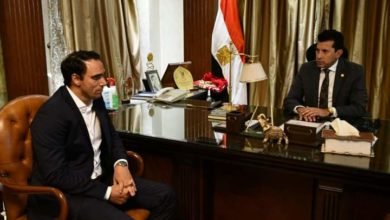 وزير الشباب والرياضة يلتقي نائب رئيس الاتحاد الدولي الاسكواش