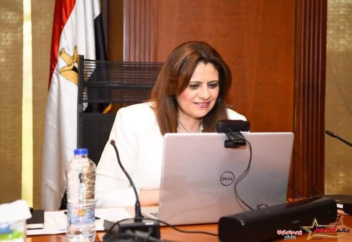 وزيرة الهجرة تلتقي عددا من أبناء الجالية المصرية في إيطاليا والفاتيكان
