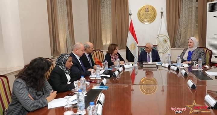 حجازي يلتقى الأمين العام للمجلس القومي للطفولة والأمومة لبحث التعاون المشترك لدعم حماية وحقوق الطفل 2 حجازي يلتقى الأمين العام للمجلس القومي للطفولة والأمومة لبحث التعاون المشترك لدعم حماية وحقوق الطفل
