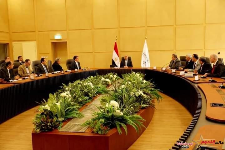وزير النقل يشهد توقيع بروتوكول تعاون بين الهيئة القومية لسكك حديد مصر وشركة تالجو الاسبانية 2 وزير النقل يشهد توقيع بروتوكول تعاون بين الهيئة القومية لسكك حديد مصر وشركة تالجو الاسبانية