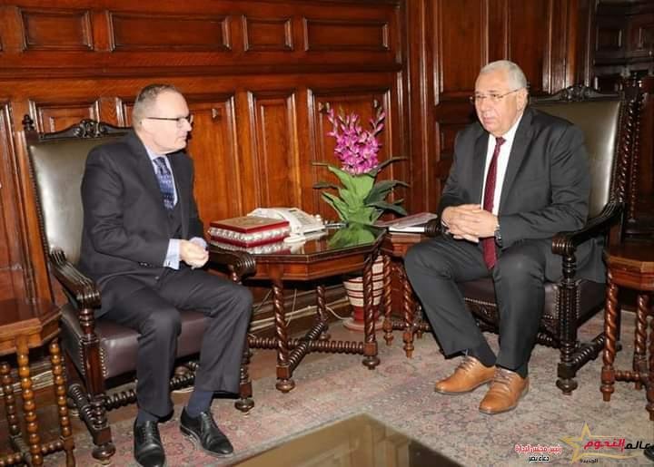 القصير يبحث مع السفير التشيكي التعاون المشترك بين البلدين في القطاع الزراعي 