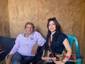 بالنقاب.. دنيا عظيم زوجة محمد محمود عبدالعزيز في حضرة العمدة