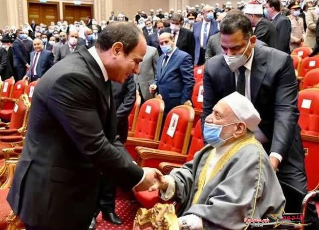 عمر هاشم يتعرض لوعكة صحية في مالطا والرئيس يوجه بإرسال طائرة مجهزة لنقله إلى مصر