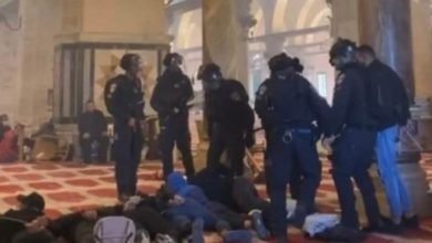 عاجل .. قوات الاحتلال الإسرائيلي تقتحم المصلى القبلي من المسجد الأقصى المبارك