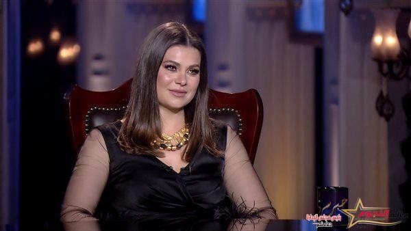 يسرا اللوزي لـ برنامج "حبر سري": يوسف شاهين بيوحشني شخصية محترمة واستمتعت بالشغل معاه