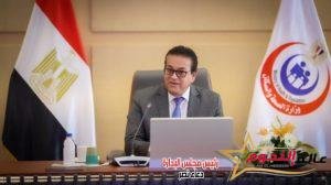د. خالد عبد الغفار يشهد انعقاد القرعة العلنية لاختيار أعضاء بعثة الحج الطبية