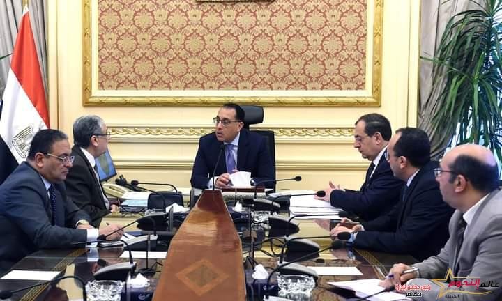 مدبولي يتابع موقف تنفيذ مشروعات الطاقة المتجددة 2 مدبولي يتابع موقف تنفيذ مشروعات الطاقة المتجددة