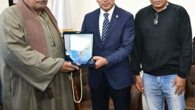 صبحي يكرم اسرة الشهيد سليمان علي سليمان ويطلق اسمه على أحد مراكز الشباب بمحافظة القليوبية