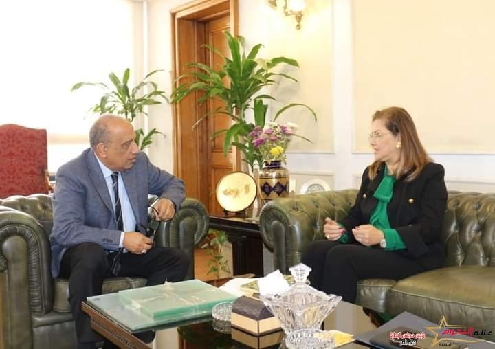 وزيرا قطاع الأعمال العام والتخطيط والتنمية الاقتصادية يبحثان تعزيز التعاون فى الموضوعات المشتركة