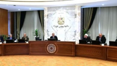 مدبولي يشيد بزيارة الرئيس إلى سيناء وإفطاره وسط أبنائه من مقاتلي القوات المسلحة المصرية 