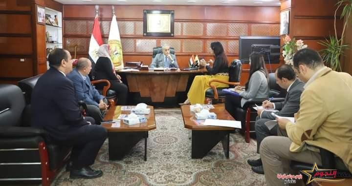 وزير القوى العاملة يلتقي وفداً من "هيئة فولبرايت" 2 وزير القوى العاملة يلتقي وفداً من "هيئة فولبرايت"