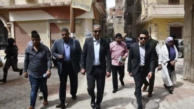 جولة ميدانية لمحافظ الفيوم لتفقد أعمال الرصف وتركيب الانترلوك بشوارع المدينة