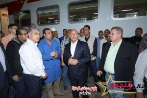 وزير النقل يلتقي عدد من المهندسين وقائدي القطارات والعاملين بورش كوم أبو راضي 3 وزير النقل يلتقي عدد من المهندسين وقائدي القطارات والعاملين بورش كوم أبو راضي