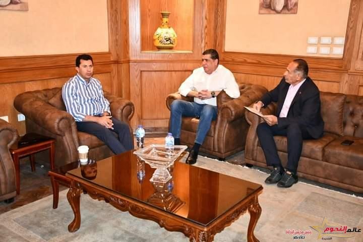 صبحي يلتقي رئيس الاتحاد المصري لكرة اليد ويستعرض معه استعداداته لخوض المنافسات المقبلة