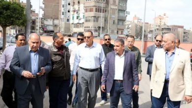 محافظ الشرقية يتفقد أعمال الرصف والتطوير الجارية بشوارع مدينة الزقازيق 