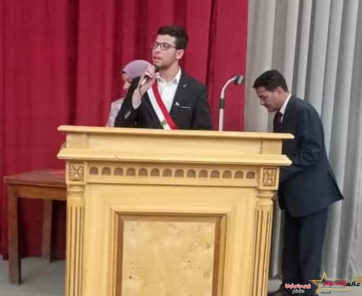 محافظ دمياط تُهنئ الطالب مروان هاشم لحصوله على المركز الأول على مستوى الوطن العربى 2 محافظ دمياط تُهنئ الطالب مروان هاشم لحصوله على المركز الأول على مستوى الوطن العربى