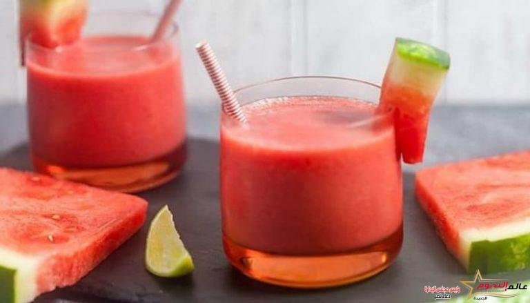 سموزي البطيخ والفراولة ... مقدم من: مطبخ عالم النجوم 2 سموزي البطيخ والفراولة ... مقدم من: مطبخ عالم النجوم
