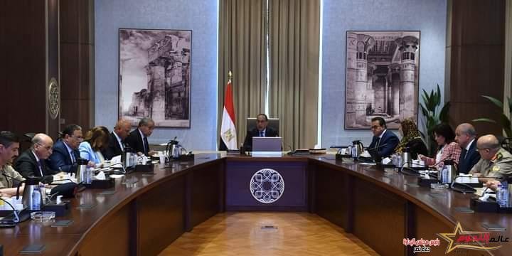 رئيس الوزراء يتابع إجراءات التعامل مع تداعيات الأحداث في السودان الشقيق 2 رئيس الوزراء يتابع إجراءات التعامل مع تداعيات الأحداث في السودان الشقيق