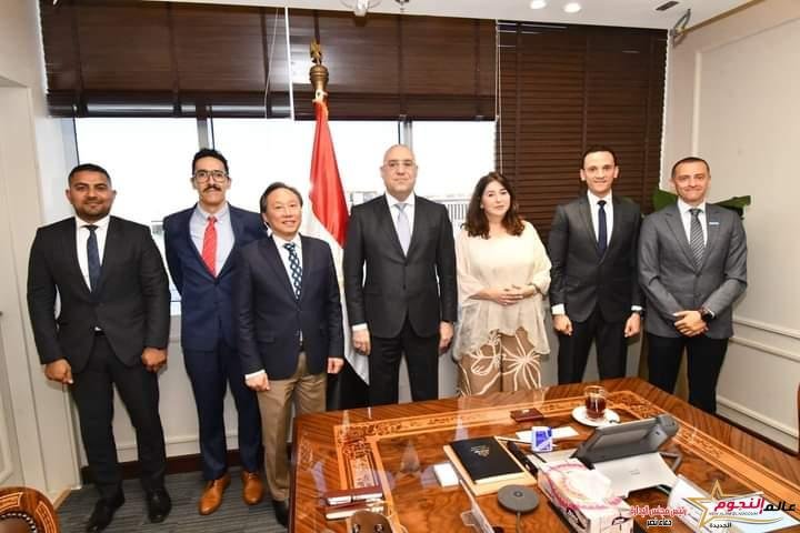 وزير الإسكان يلتقى مسئولى "الهابيتات" للإعداد لاستضافة مصر للمنتدى الحضرى العالمى فى دورته الثانية عشرة