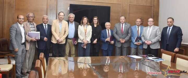 وزيرة الثقافة تجتمع مع اللجنة العليا للمرصد الثقافي لمناقشة آليات الإعداد لتقرير الحالة الثقافية لمصر 1 وزيرة الثقافة تجتمع مع اللجنة العليا للمرصد الثقافي لمناقشة آليات الإعداد لتقرير الحالة الثقافية لمصر
