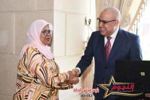 وزير الإسكان يلتقى مساعد الأمين العام للأمم المتحدة للإعداد لاستضافة مصر للمنتدى الحضرى العالمى
