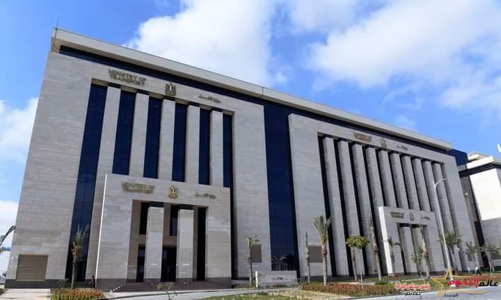 رئيس الوزراء يتفقد مقر وزارة النقل بالعاصمة الإدارية الجديدة