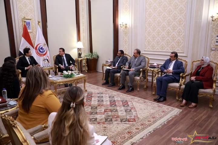 وزير الصحة يستقبل سفير كوريا لدى مصر لتعزيز سبل التعاون بالقطاع الصحي 2 وزير الصحة يستقبل سفير كوريا لدى مصر لتعزيز سبل التعاون بالقطاع الصحي