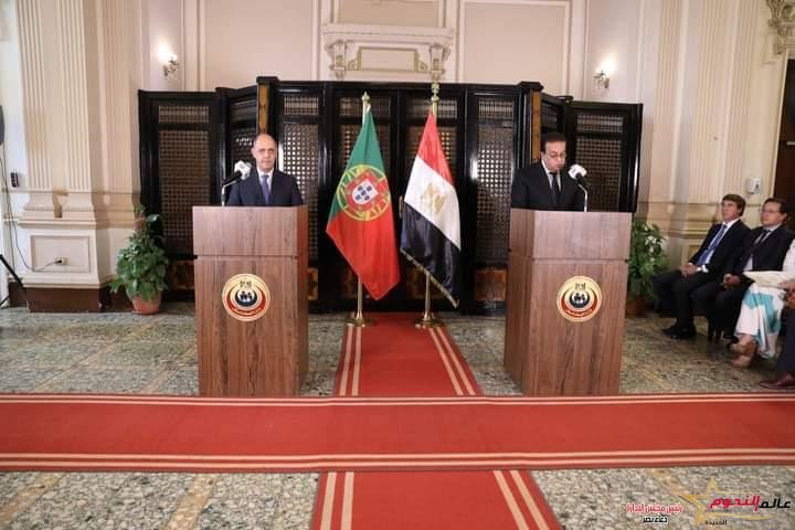 وزير الصحة ونظيره البرتغالي يوقعان بروتوكول تعاون مشترك بين البلدين 2 وزير الصحة ونظيره البرتغالي يوقعان بروتوكول تعاون مشترك بين البلدين
