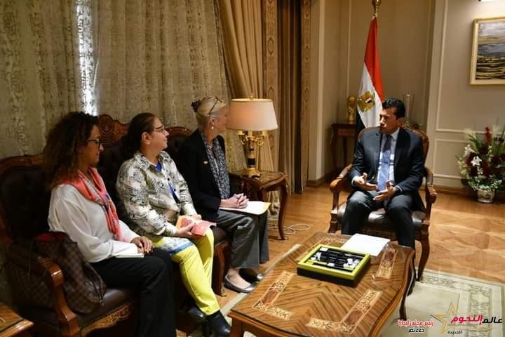وزير الشباب والرياضة يستقبل ممثل صندوق الأمم المتحدة لبحث أوجه التعاون المشترك 1 وزير الشباب والرياضة يستقبل ممثل صندوق الأمم المتحدة لبحث أوجه التعاون المشترك