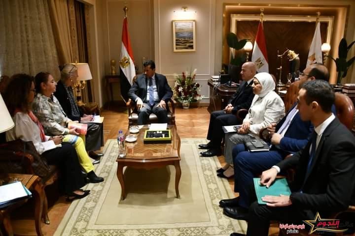 وزير الشباب والرياضة يستقبل ممثل صندوق الأمم المتحدة لبحث أوجه التعاون المشترك 2 وزير الشباب والرياضة يستقبل ممثل صندوق الأمم المتحدة لبحث أوجه التعاون المشترك
