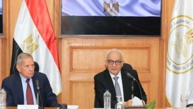 حجازي يستعرض مع مديرى المديريات التعليمية الاجراءات التنظيمية لامتحانات صفوف النقل والشهادة الإعدادية 