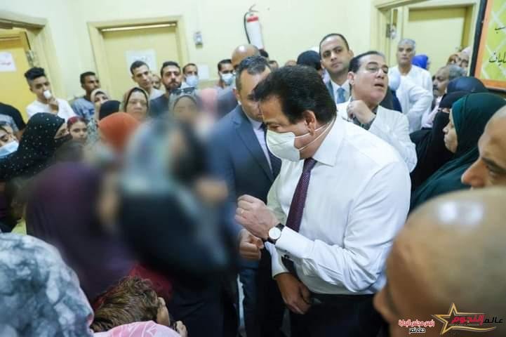 عبدالغفار يتفقد مستشفى حلوان العام ويوجه بفتح تحقيق فوري حول النقص الحاد في المستلزمات الأساسية بالعيادات الخارجية 1 عبدالغفار يتفقد مستشفى حلوان العام ويوجه بفتح تحقيق فوري حول النقص الحاد في المستلزمات الأساسية بالعيادات الخارجية