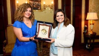 وزيرة الهجرة تلتقي الدكتورة مارينا نخلة صاحبة الإنجازات الفريدة في مجال أصحاب القدرات الخاصة