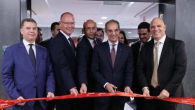 طلعت يفتتح مركز التكنولوجيا والابتكار التابع لشركة "بى دبليو سى"PwC البريطانية بمصر 