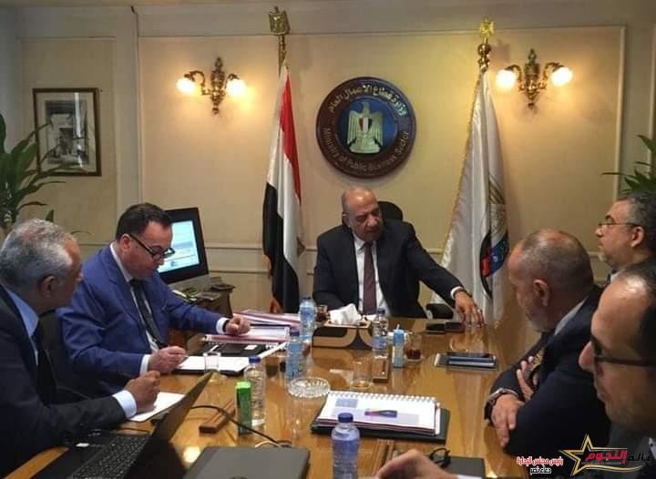 عصمت يستعرض مشروعات التطوير العقاري وتعظيم الاستفادة من أراضي الشركات التابعة في محافظات الدقهلية وكفر الشيخ وأسيوط 2 عصمت يستعرض مشروعات التطوير العقاري وتعظيم الاستفادة من أراضي الشركات التابعة في محافظات الدقهلية وكفر الشيخ وأسيوط