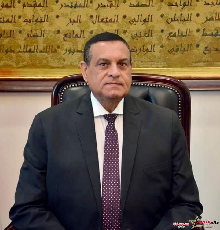 وزير التنمية المحلية يتابع مع محافظ القاهرة المشروعات التنموية والخدمية الجارية علي أرض المحافظة