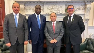 وزير المالية في لقائه مع الرئيس والمدير التنفيذي لمؤسسة التمويل الأفريقية فى لندن