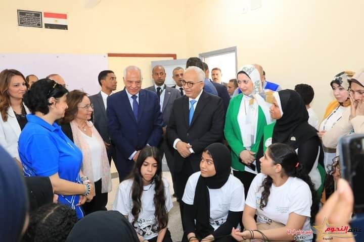 حجازي: المبادرة تهدف لتعظيم الجهود المتميزة للوزارة للتصدي لظواهر العنف والتنمر والسلوكيات الخاطئة 2 حجازي: المبادرة تهدف لتعظيم الجهود المتميزة للوزارة للتصدي لظواهر العنف والتنمر والسلوكيات الخاطئة