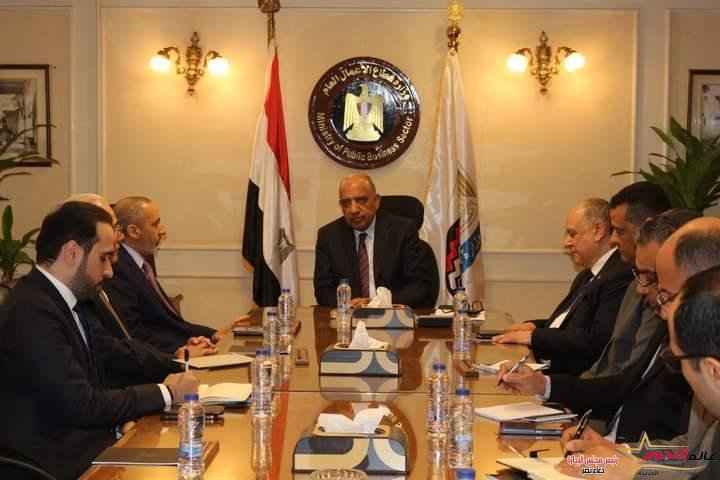 عصمت يبحث مع رئيس مجلس إدارة "ألومنيوم البحرين" تعزيز التعاون وفتح فرص جديدة للاستثمار