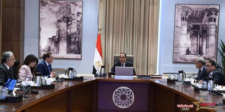 مدبولي يتابع موقف تطوير منظومة تداول وتوزيع المنتجات البترولية 2 مدبولي يتابع موقف تطوير منظومة تداول وتوزيع المنتجات البترولية