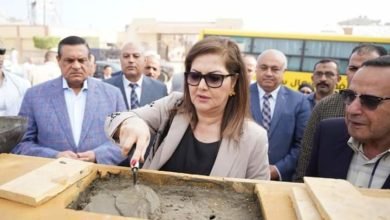 وزيرة التخطيط والتنمية الاقتصادية تضع حجر الأساس لمركز خدمات مصر بالعريش