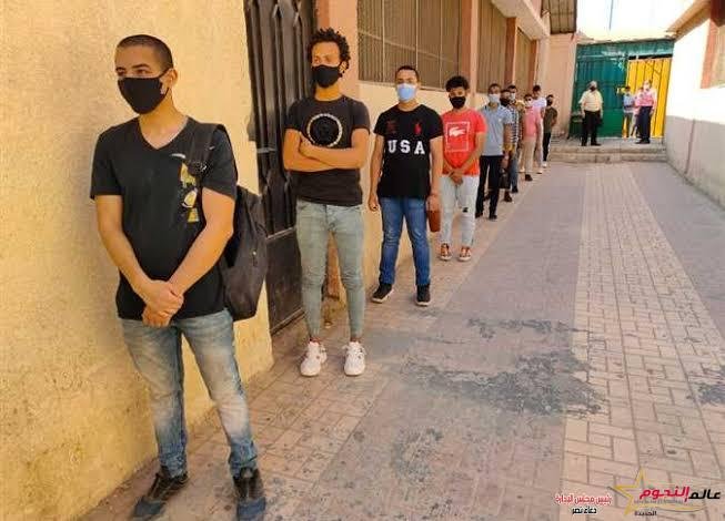 "تعليم الجيزة": جاهزون لامتحانات الدبلومات الفنية.. والموبايل محظور 