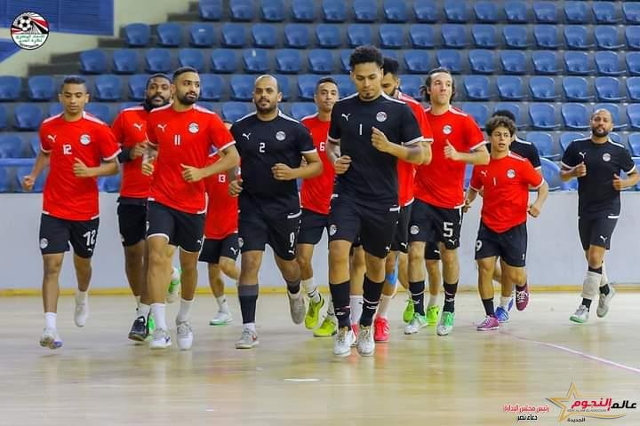علام يطمئن على إستعدادات منتخب الصالات قبل إنطلاق كأس العرب 1 علام يطمئن على إستعدادات منتخب الصالات قبل إنطلاق كأس العرب