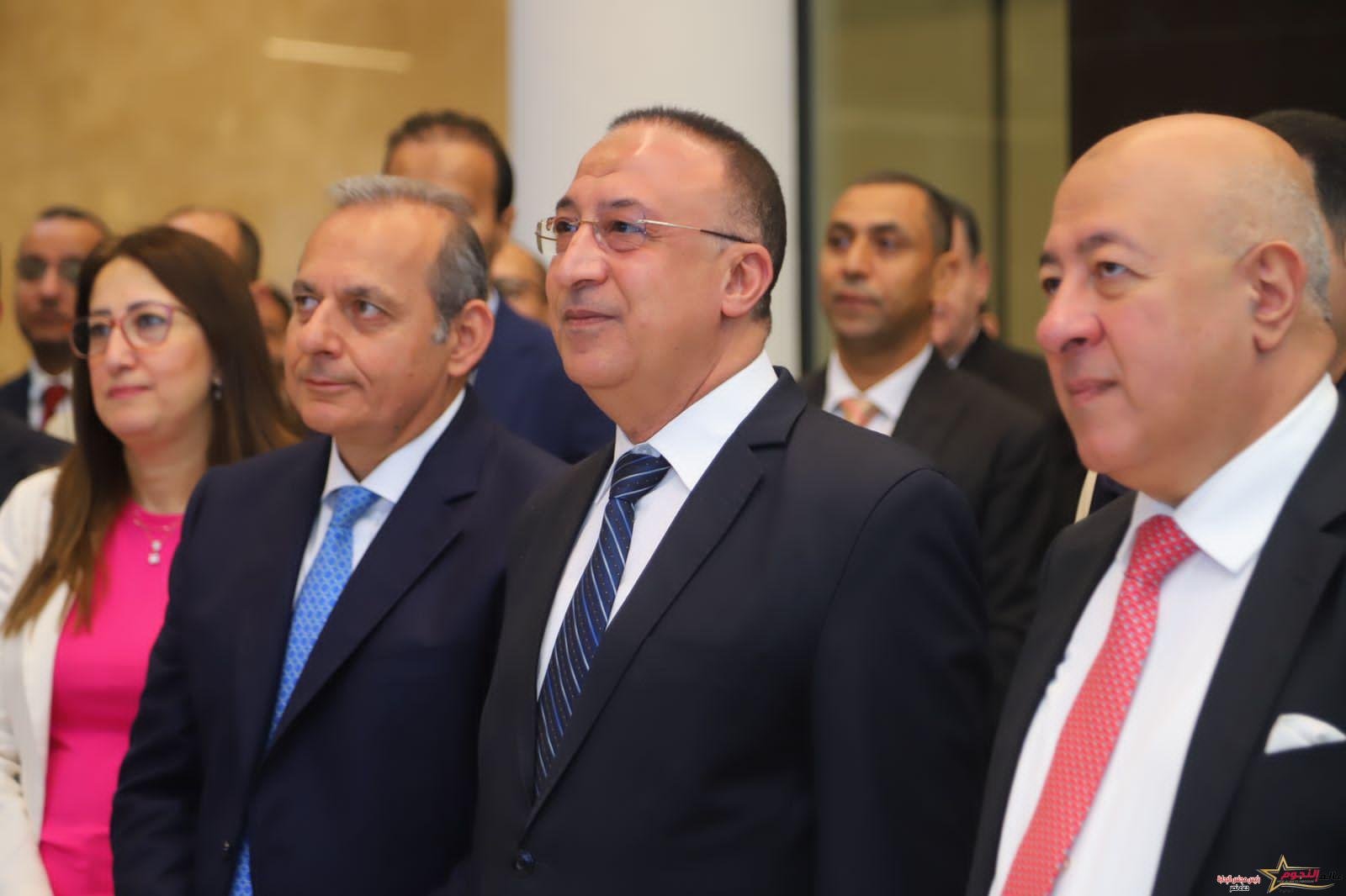 محافظ الإسكندرية يفتتح فرع جديد للبنك الأهلي المصري احتفالا بمرور ١٢٥ عام على انشاءه