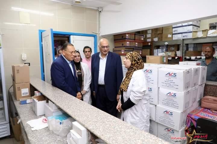 محافظ الشرقية يُفاجئ مستشفي المبرة ويتفقد أعمال الرصف والتطوير الجارية بشوارع بمدينة الزقازيق 2 محافظ الشرقية يُفاجئ مستشفي المبرة ويتفقد أعمال الرصف والتطوير الجارية بشوارع بمدينة الزقازيق